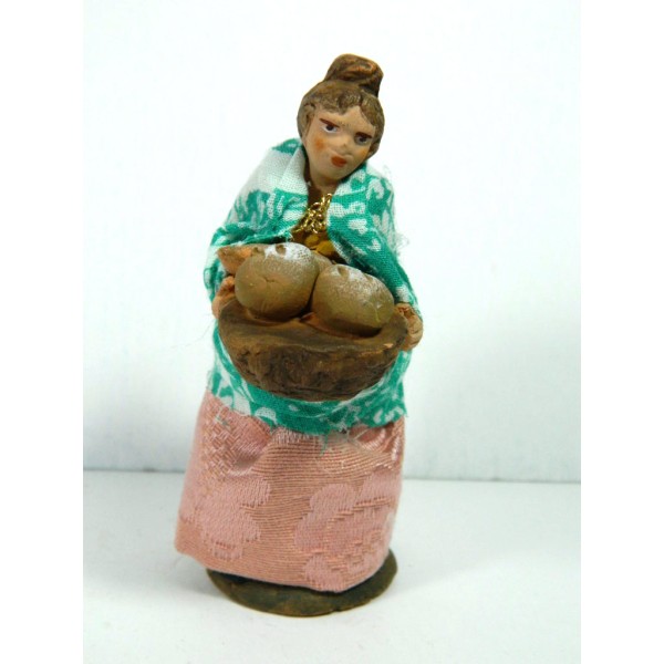 Donna con Cesta Pane e Vestiti di Stoffa Cm 10 in Terracotta Napoletana Presepe
